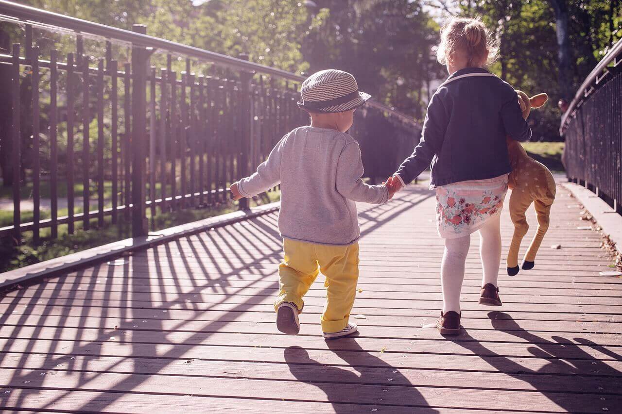 Aiutare Il Bambino A Camminare Esercizi Vivere Pi Sani