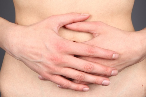 donna con gastrite cronica dolore