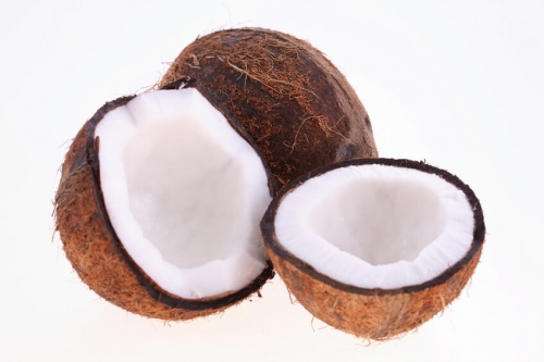 L’acqua di cocco contiene zuccheri naturali sotto forma di glucosio.