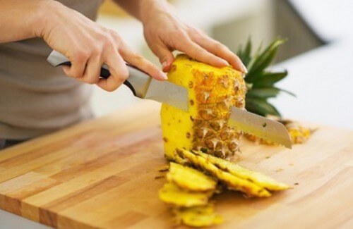 Mangiare l'ananas per dimagrire ed eliminare le tossine