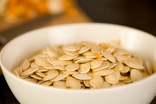 I semi di zucca sono uno degli alimenti più potenti per eliminare i parassiti