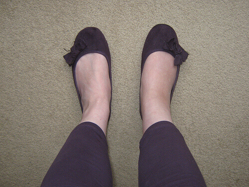 Il confiore alle caviglie è incomodo