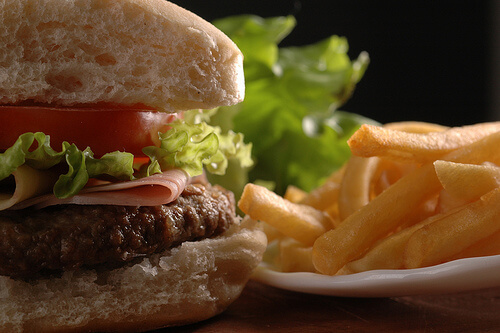 Alimenti grassi nemici della steatosi