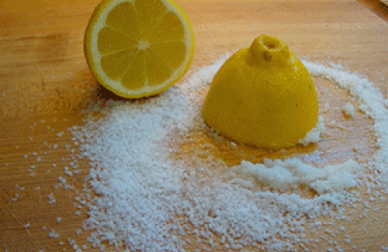 Pulire casa col succo di limone è un gioco da ragazzi