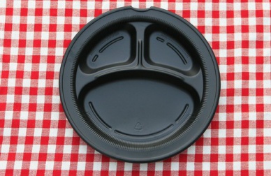 Piatti di plastica: sono sicuri per la salute?