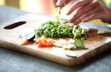 Cenare male può fare prendere peso?