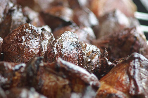 Le carni non lavorate sono uno dei cibi che fanno ingrassare oltre ad alzare il colesterolo cattivo