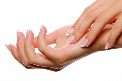 Mani di donna