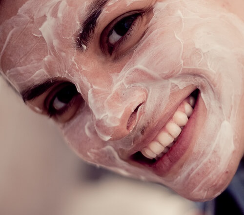 maschera per il viso al cetriolo