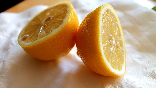 Limone contro le unghie fragili