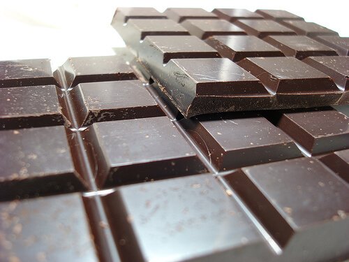 Cioccolato fondente per prevenire il cancro del colon-retto
