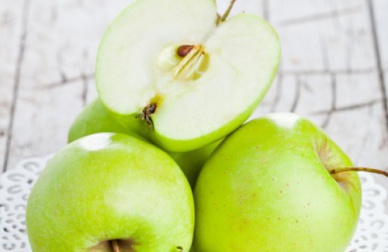 Mela verde a digiuno e i suoi benefici