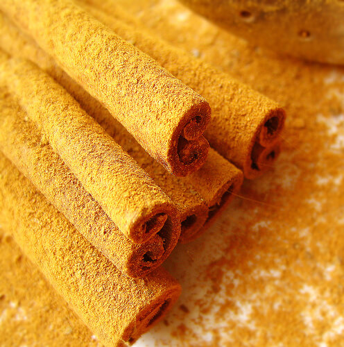 cucchiaio di cannella e miele