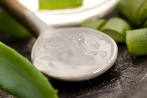 Aloe vera per capelli tinti e danneggiati