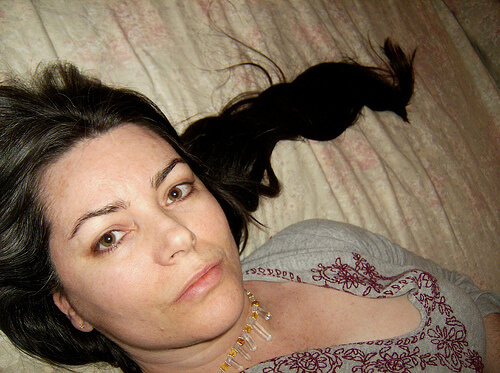 Donna con capelli lunghi