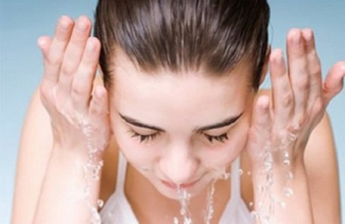 Come ringiovanire e mantenere idratata la pelle?