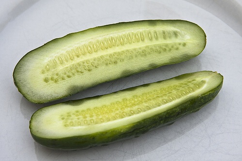 Cetriolo a metà