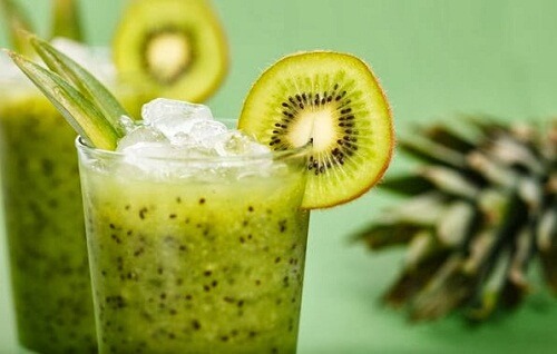 Kiwi e lattuga