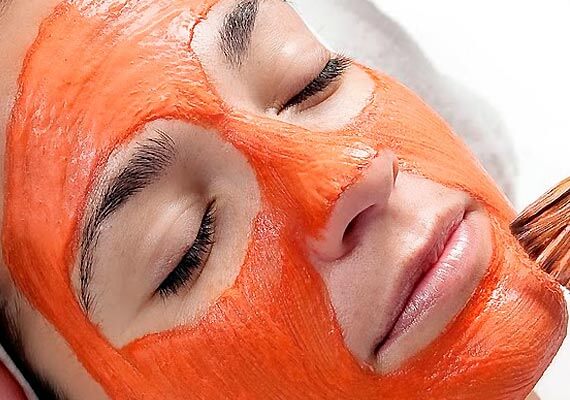 Maschera alla carota per esfoliare la pelle