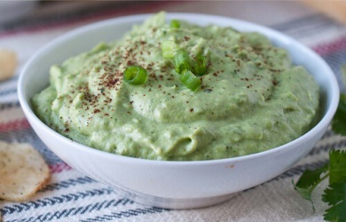 Broccomole: una ricetta super salutare