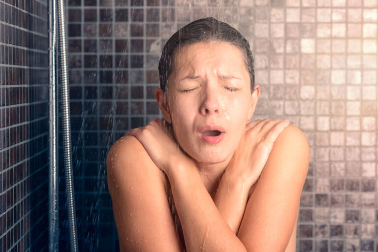 Fa bene lavarsi con l'acqua fredda?