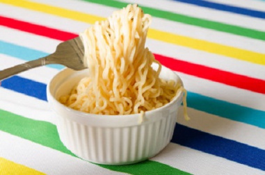 Zuppe istantanee e cibi pronti: attenti alla salute