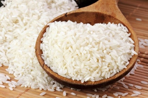 I grandi benefici dell'acqua di riso