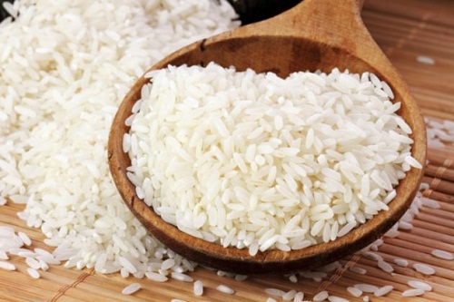 I grandi benefici dell’acqua di riso