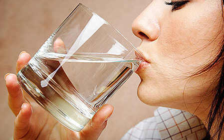 Bere acqua