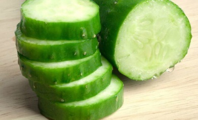 cetriolo per sembrare più giovani
