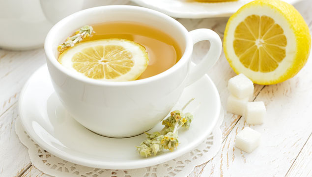 Té limone e zucchero