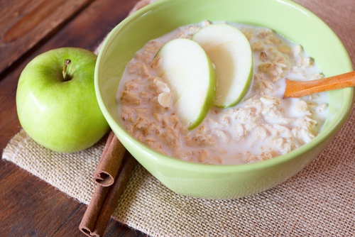 Frullato di avena e mela verde