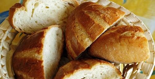 8 idee per utilizzare il pane raffermo invece di gettarlo