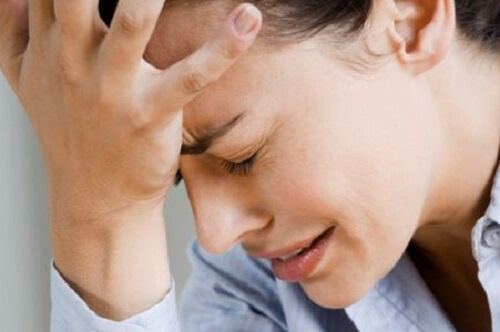 Eliminare il mal di testa con rimedi naturali