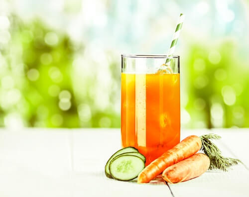 Succo di carota mela arancia e cetriolo
