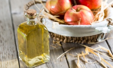 Aceto di mele: 8 motivi per tenerlo sempre a portata di mano