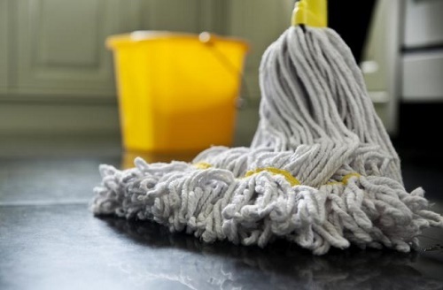 L'acqua ossigenata è eccellente per disinfettare la casa
