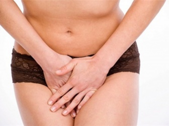Trattenere la voglia di urinare: quali sono le conseguenze?