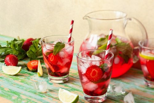 Acqua detox per controllare l'ansia