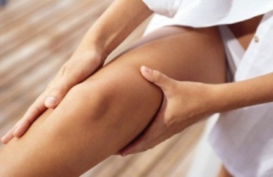 Gonfiore alle gambe, ridurlo con le erbe medicinali