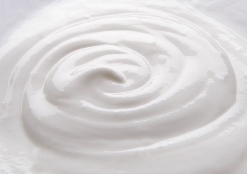 Schiarire la zona inguinale con yogurt 