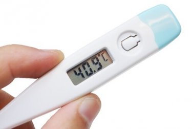 Abbassare la febbre con utili rimedi naturali: ecco quali sono