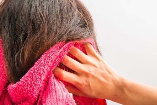 Consigli per favorire la crescita dei capelli Consigli per favorire la crescita dei capelli