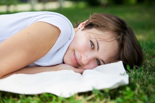 la tensione si accumula anche sulla muscolatura facciale