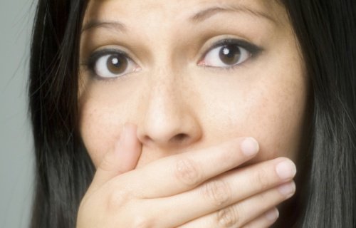 7 odori corporei che indicano un problema di salute