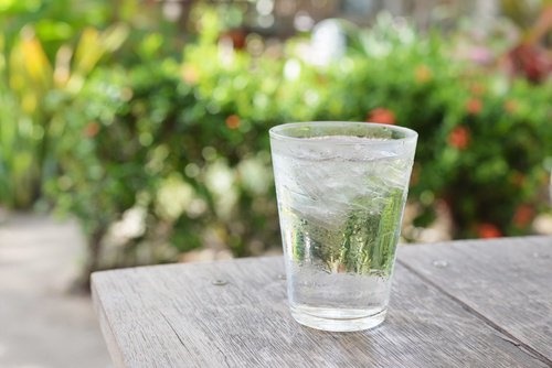 Bicchiere d'acqua