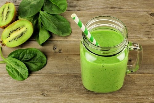 Succo di lattuga e kiwi