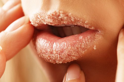 scrub per labbra allo zucchero