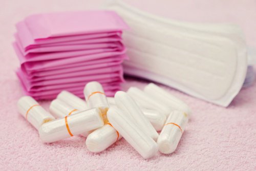 I prodotti intimi femminili potrebbero contenere glifosato