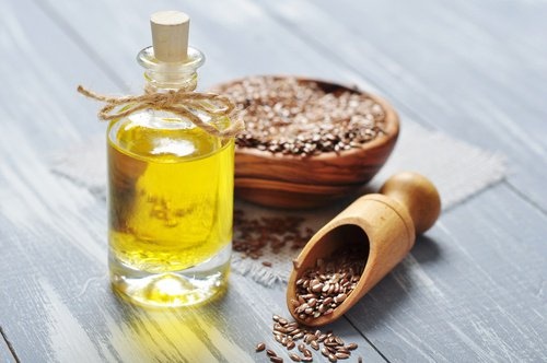Olio di semi di lino per le vampate della menopausa